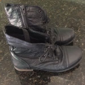 Steve Madden jtroopa boot